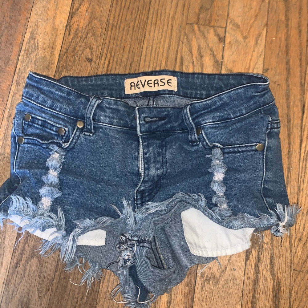 Reverse denim shorts